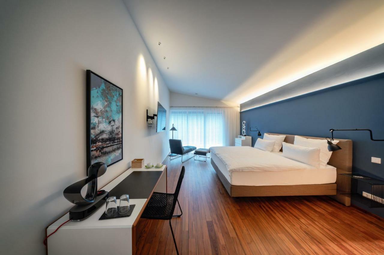 Motelplushotel Biggeseefront Olpe bei Meschede Exteriör bild